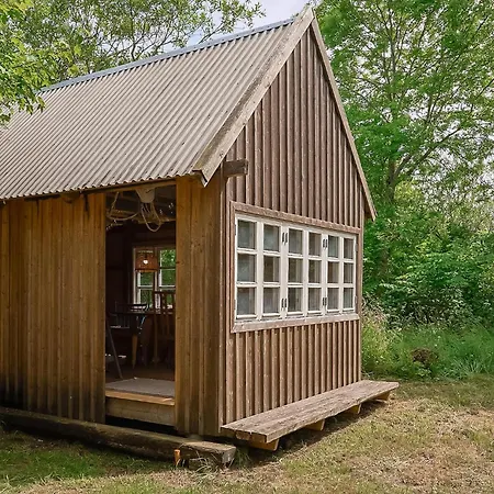 Дом отдыха 2 Bedroom Lovely In Хасле