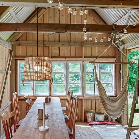 2 Bedroom Lovely In *