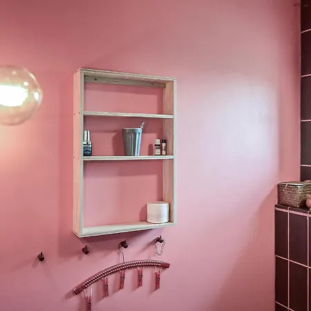 2 Bedroom Lovely In Дом отдыха *